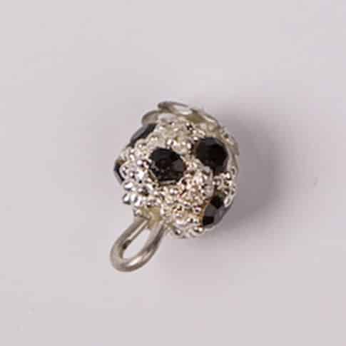 Körömdíszítő piercing....