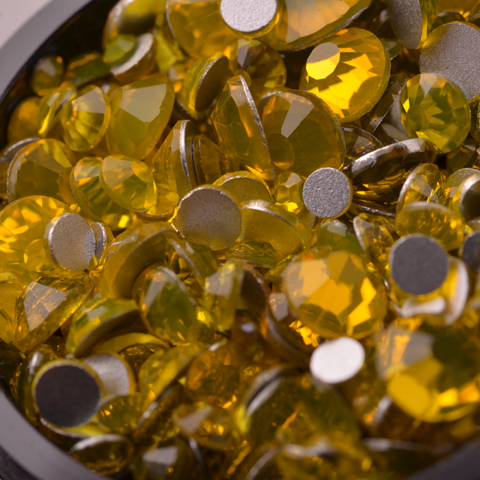 Strasszkő 28 citrine
